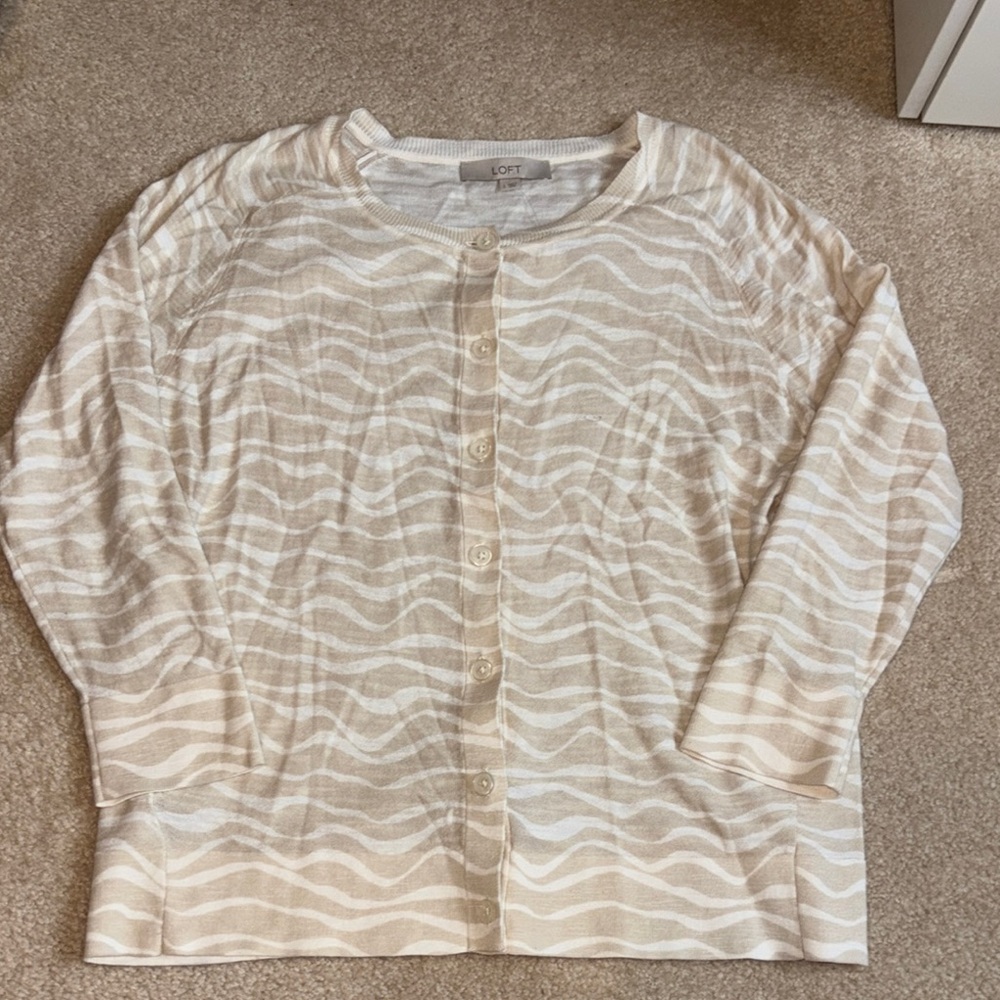 LOFT Soft Beige and White Wave Pattern Cardigan